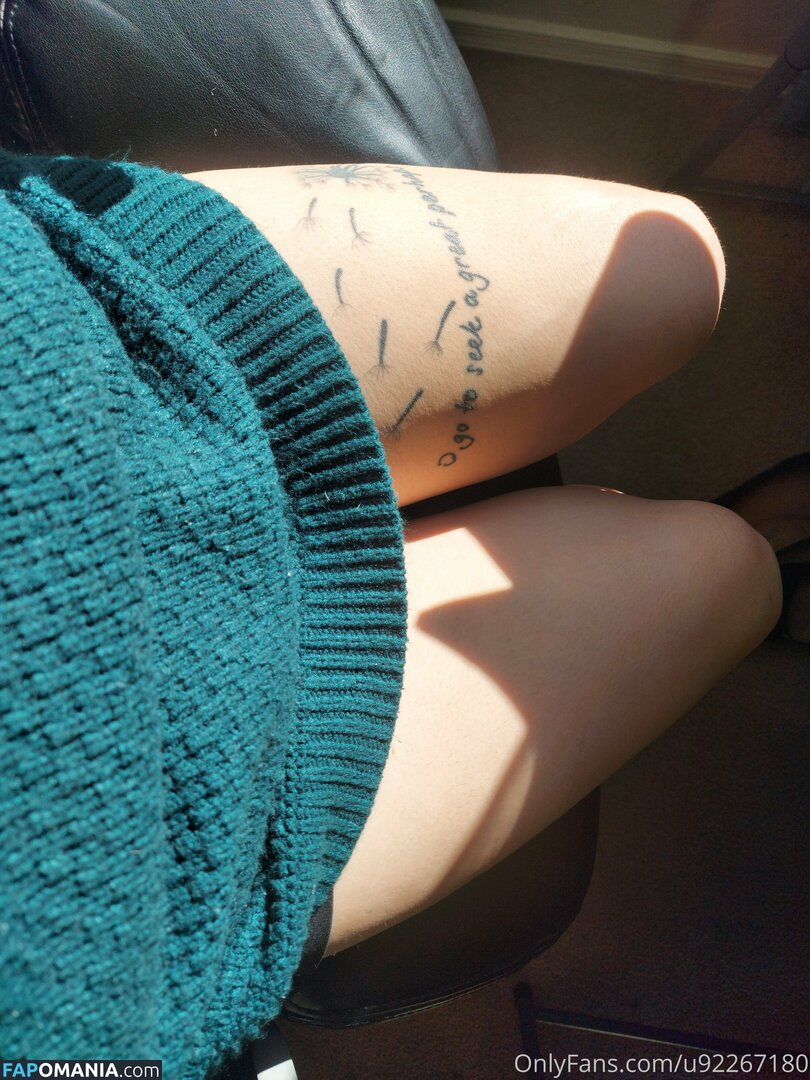 greensweater Nago OnlyFans  Przeciekłe zdjęcie #1