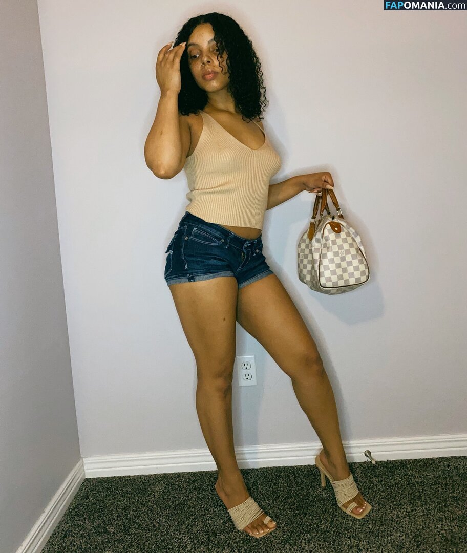 1guapunzel / Guapunzel / https: Nago OnlyFans  Przeciekłe zdjęcie #2