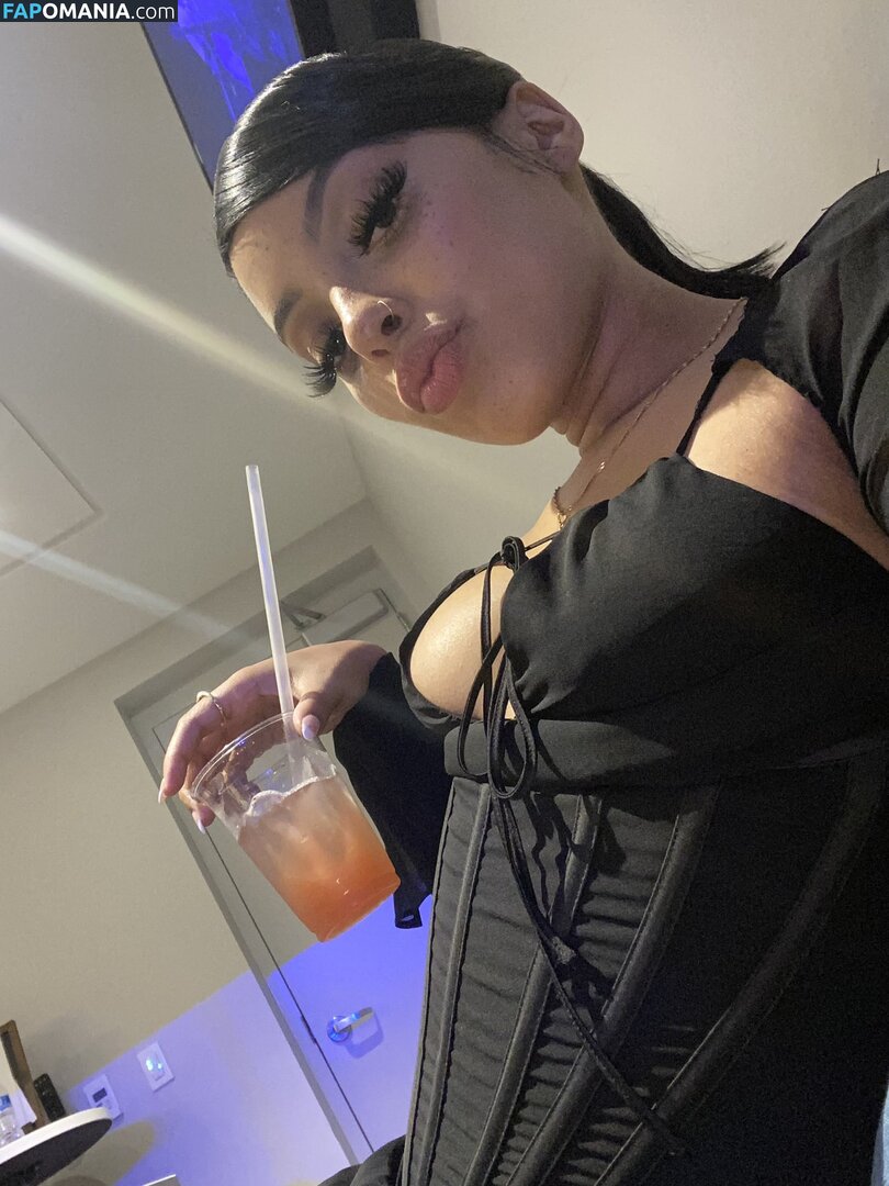 1guapunzel / Guapunzel / https: Nago OnlyFans  Przeciekłe zdjęcie #14
