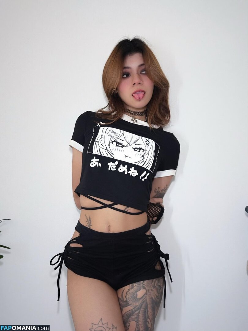 Guinny / https: / mariinovember Nago OnlyFans  Przeciekłe zdjęcie #13