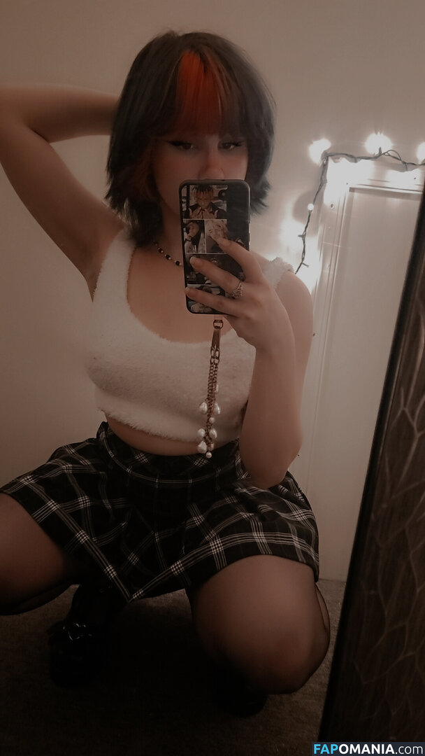 Guttzz / batg0re / cw / https: Nago OnlyFans  Przeciekłe zdjęcie #9