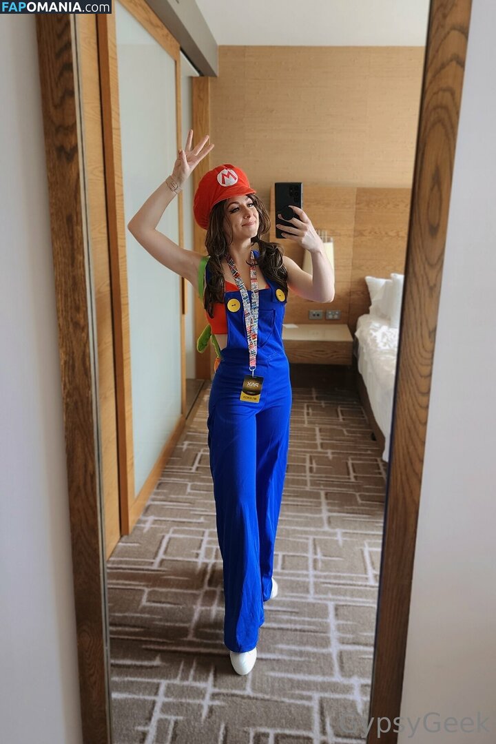 gypsygeek / thatgypsygeek Nago OnlyFans  Przeciekłe zdjęcie #1