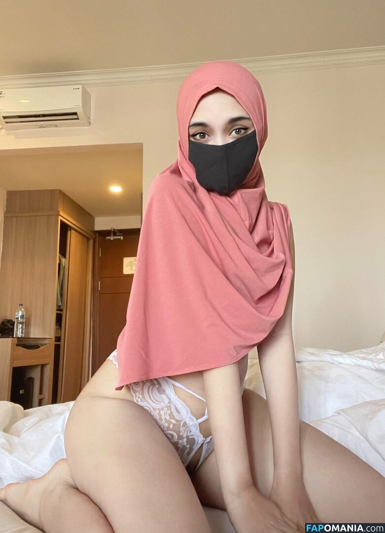  / CamillaReese / HabibtiSalma / HijabCamilla / nazley272 Nago OnlyFans  Przeciekłe zdjęcie #1