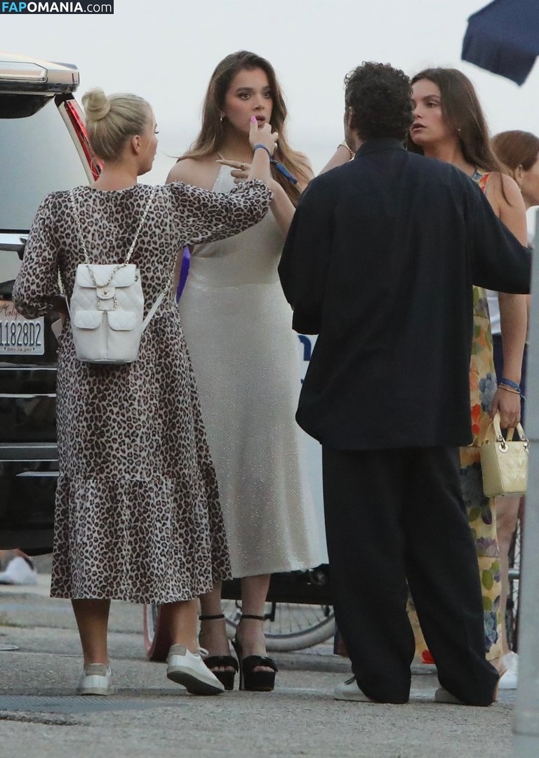 Hailee Steinfeld / haileesteinfeld / https: Nago OnlyFans  Przeciekłe zdjęcie #141