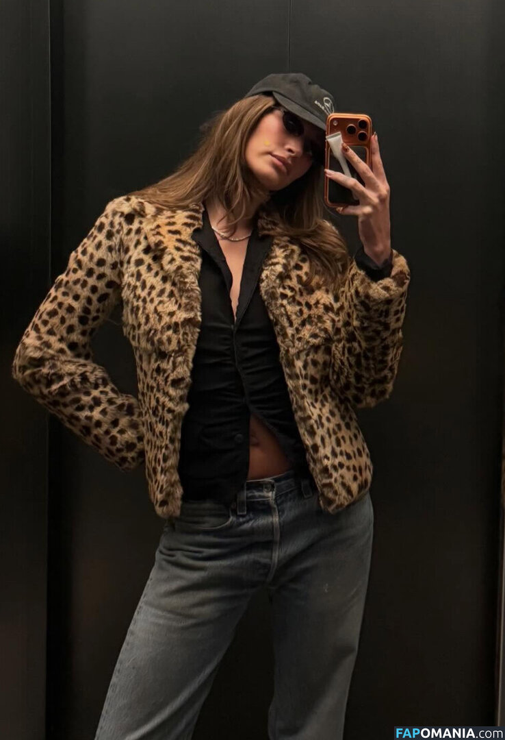 Hailey Baldwin Bieber / haileybieber Nago OnlyFans  Przeciekłe zdjęcie #657