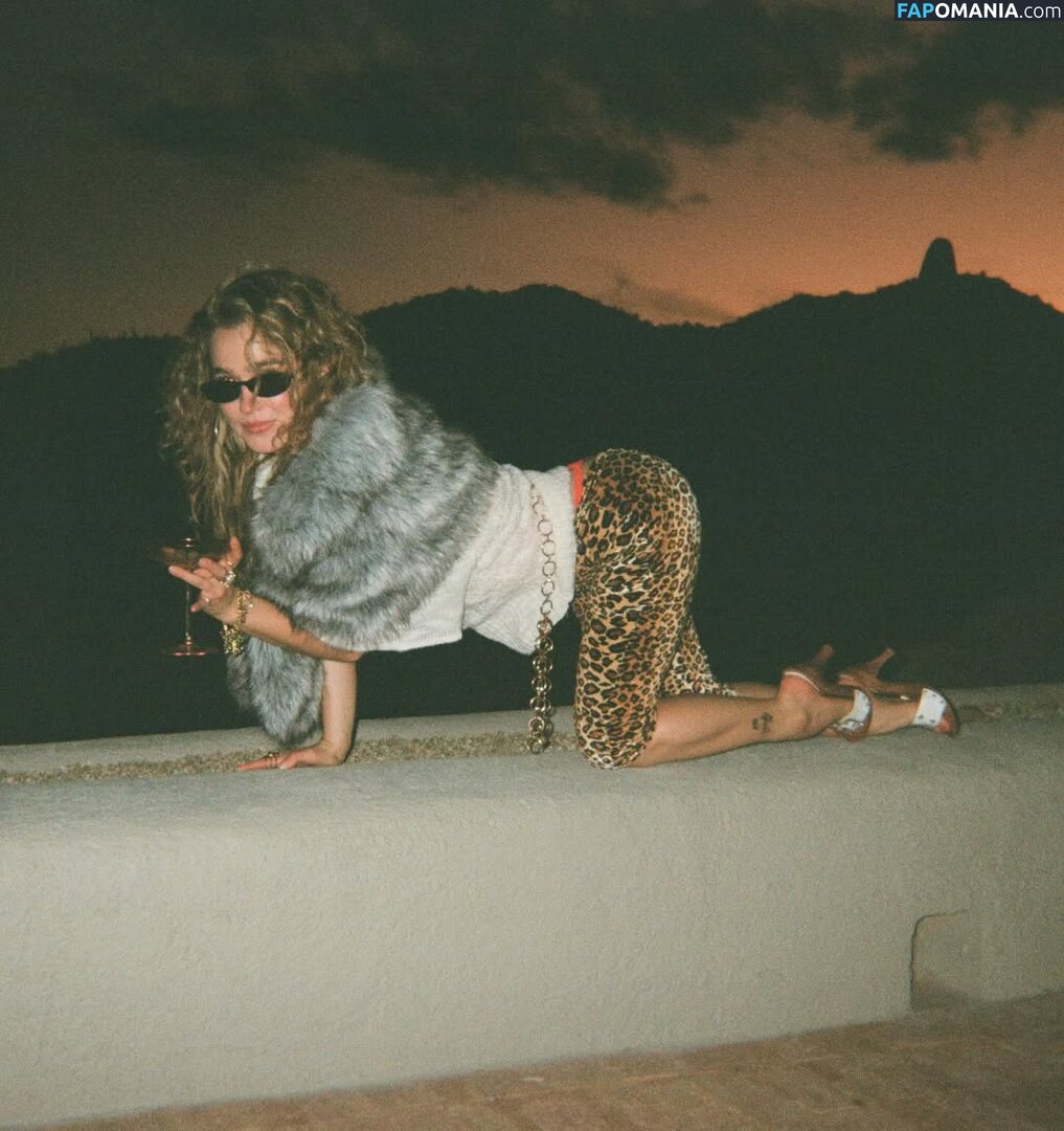 Haley Lu Richardson / haleyluhoo Nago OnlyFans  Przeciekłe zdjęcie #205