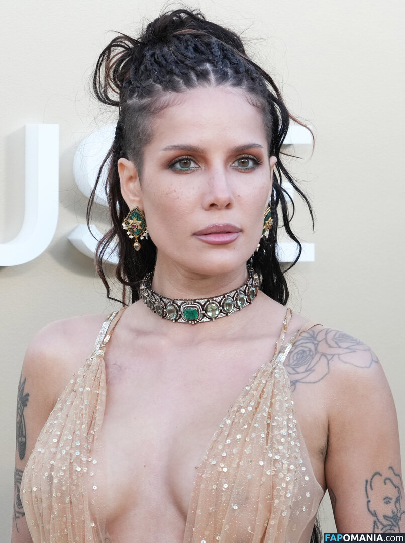 Halsey / https: / iamhalsey / yammahaaa Nago OnlyFans  Przeciekłe zdjęcie #13