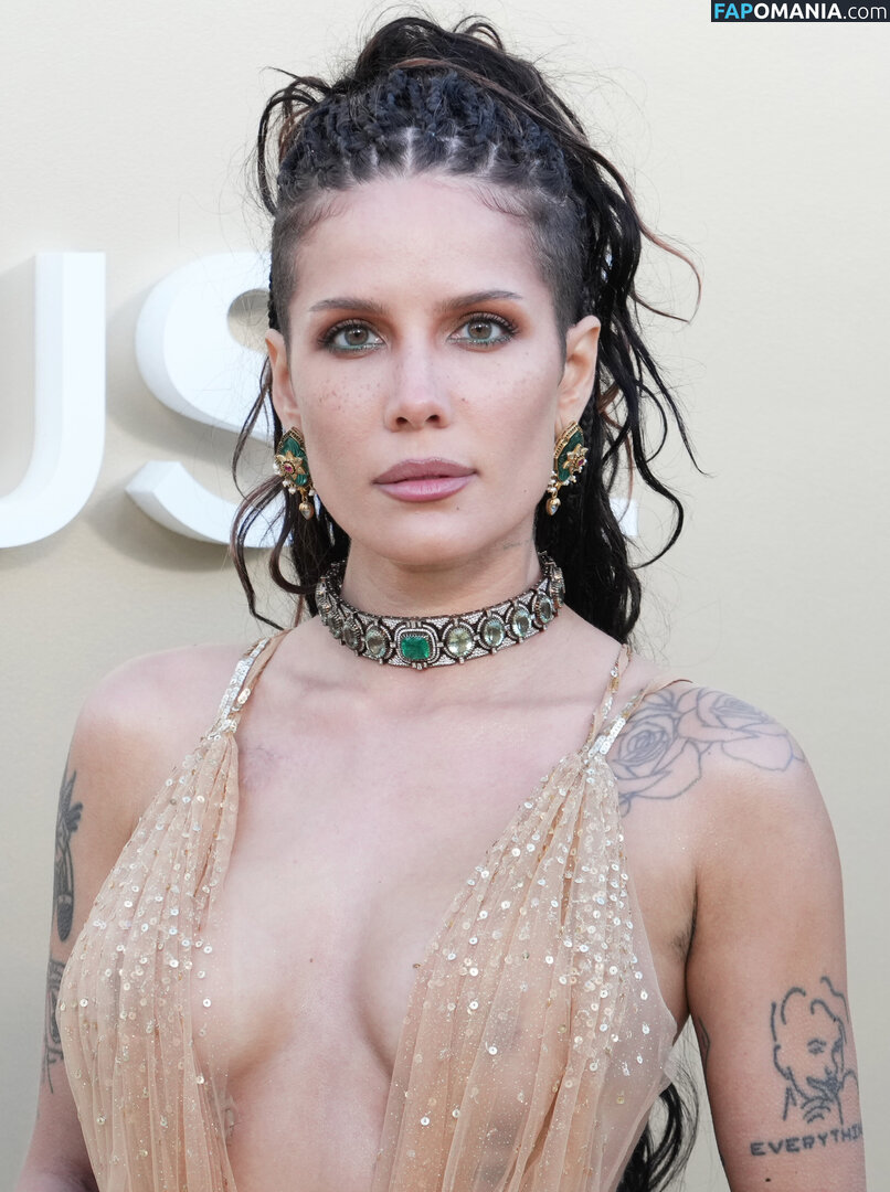 Halsey / https: / iamhalsey / yammahaaa Nago OnlyFans  Przeciekłe zdjęcie #14