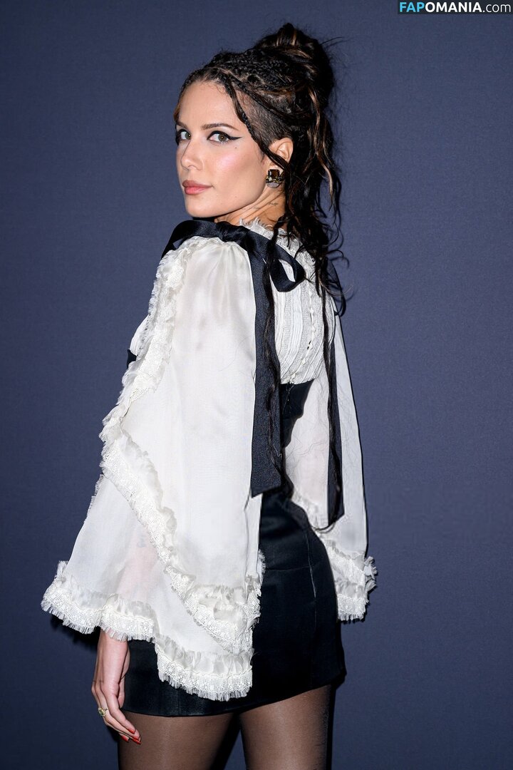 Halsey / https: / iamhalsey / yammahaaa Nago OnlyFans  Przeciekłe zdjęcie #31
