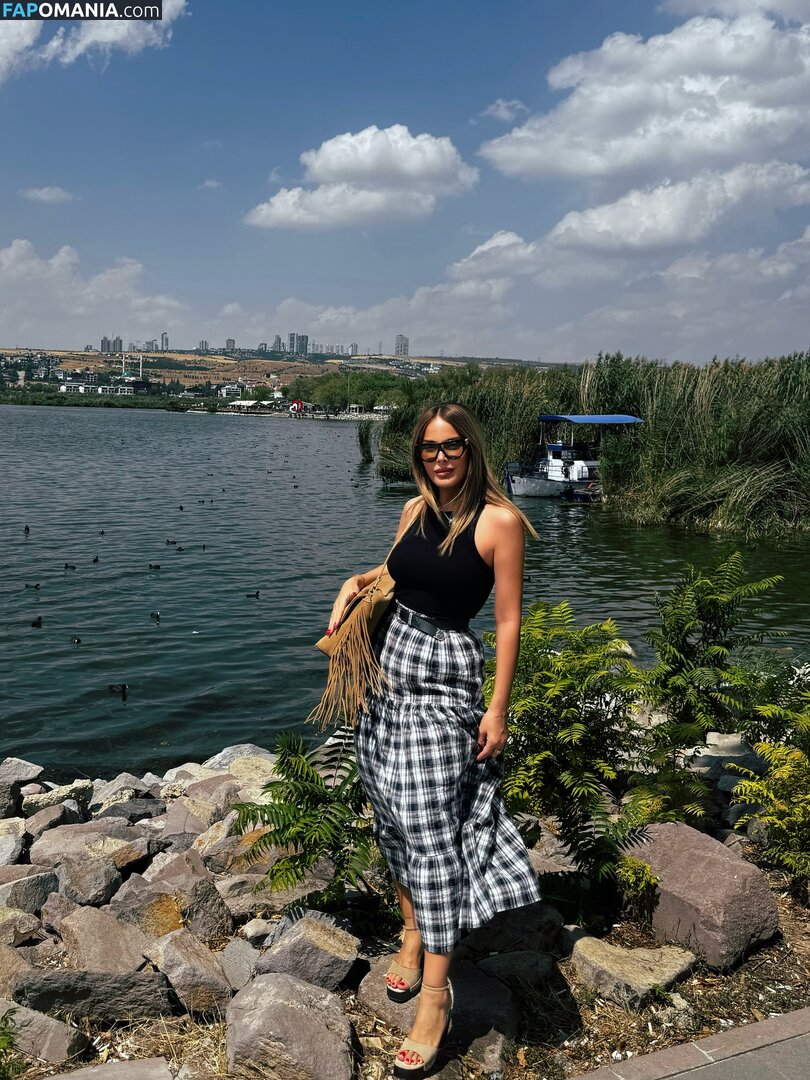 Hande Sarıoğlu / hndsar Nago OnlyFans  Przeciekłe zdjęcie #3