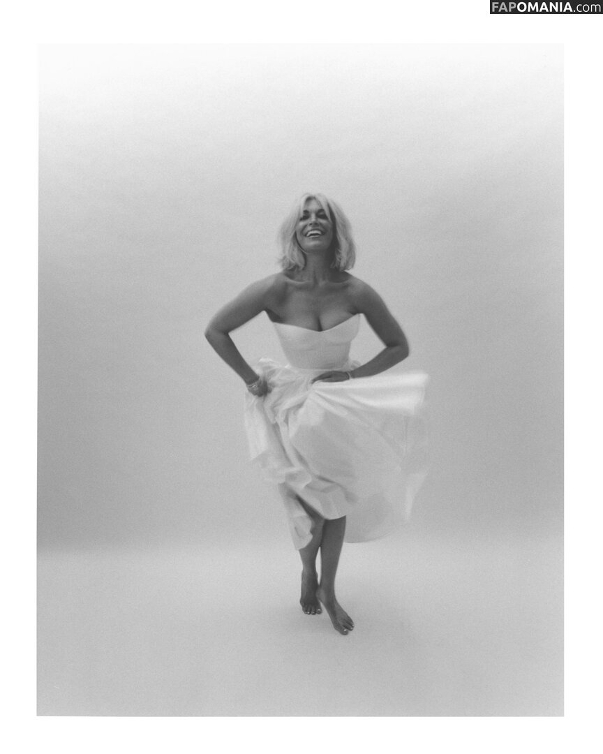 Hannah Waddingham / hannah_waddingham Nago OnlyFans  Przeciekłe zdjęcie #8