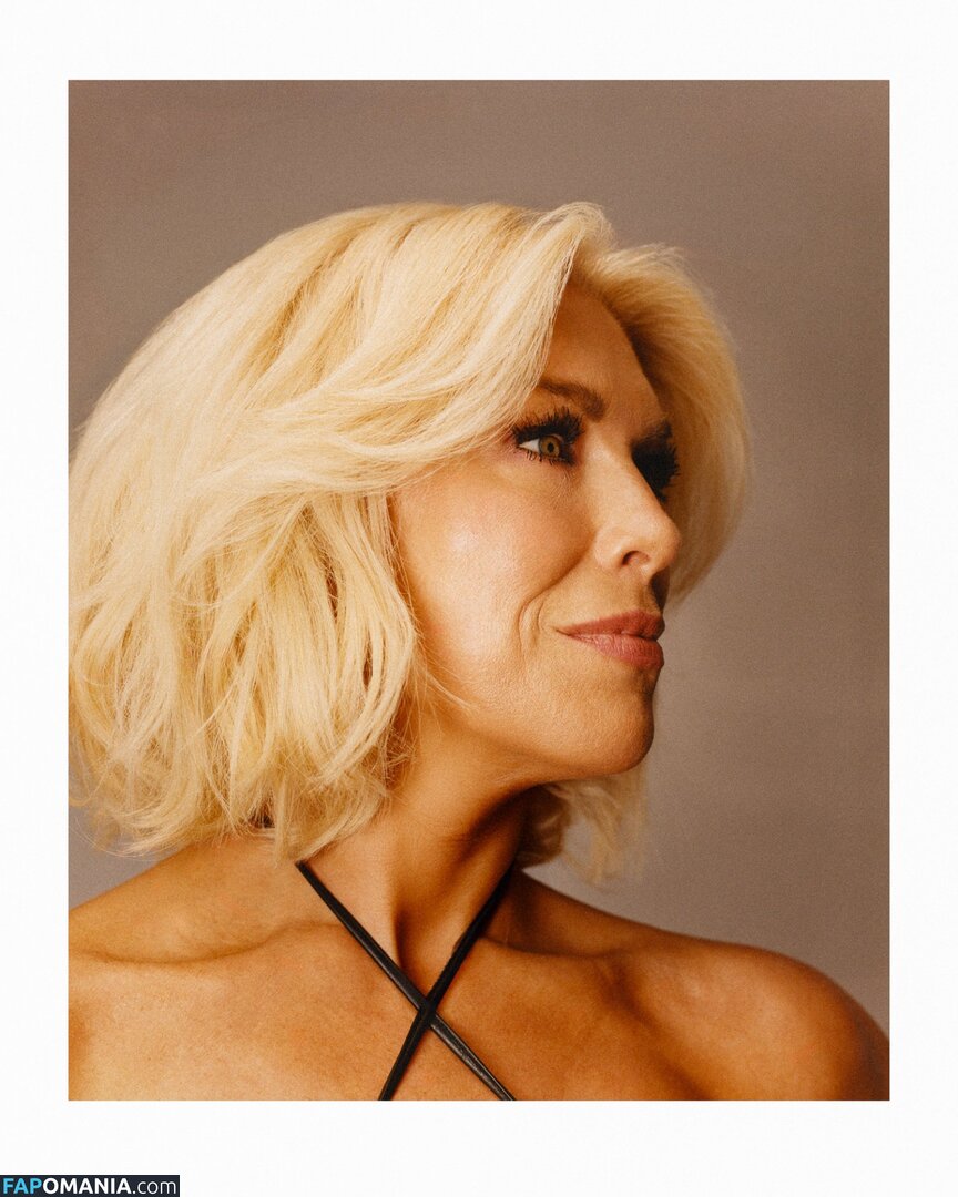Hannah Waddingham / hannah_waddingham Nago OnlyFans  Przeciekłe zdjęcie #9