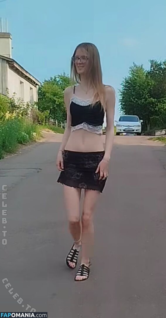 elen.meln / helen_meln777 / melena17_ElenMeln Nago OnlyFans  Przeciekłe zdjęcie #8