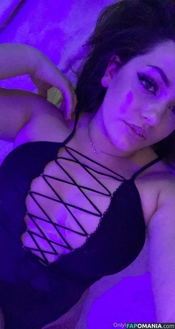 heyitsaddi Nago OnlyFans  Przeciekłe zdjęcie #9