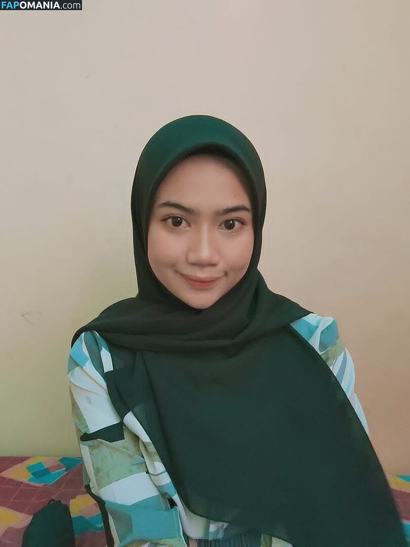 Hijab Off Girls / Hijab On Nago OnlyFans  Przeciekłe zdjęcie #11