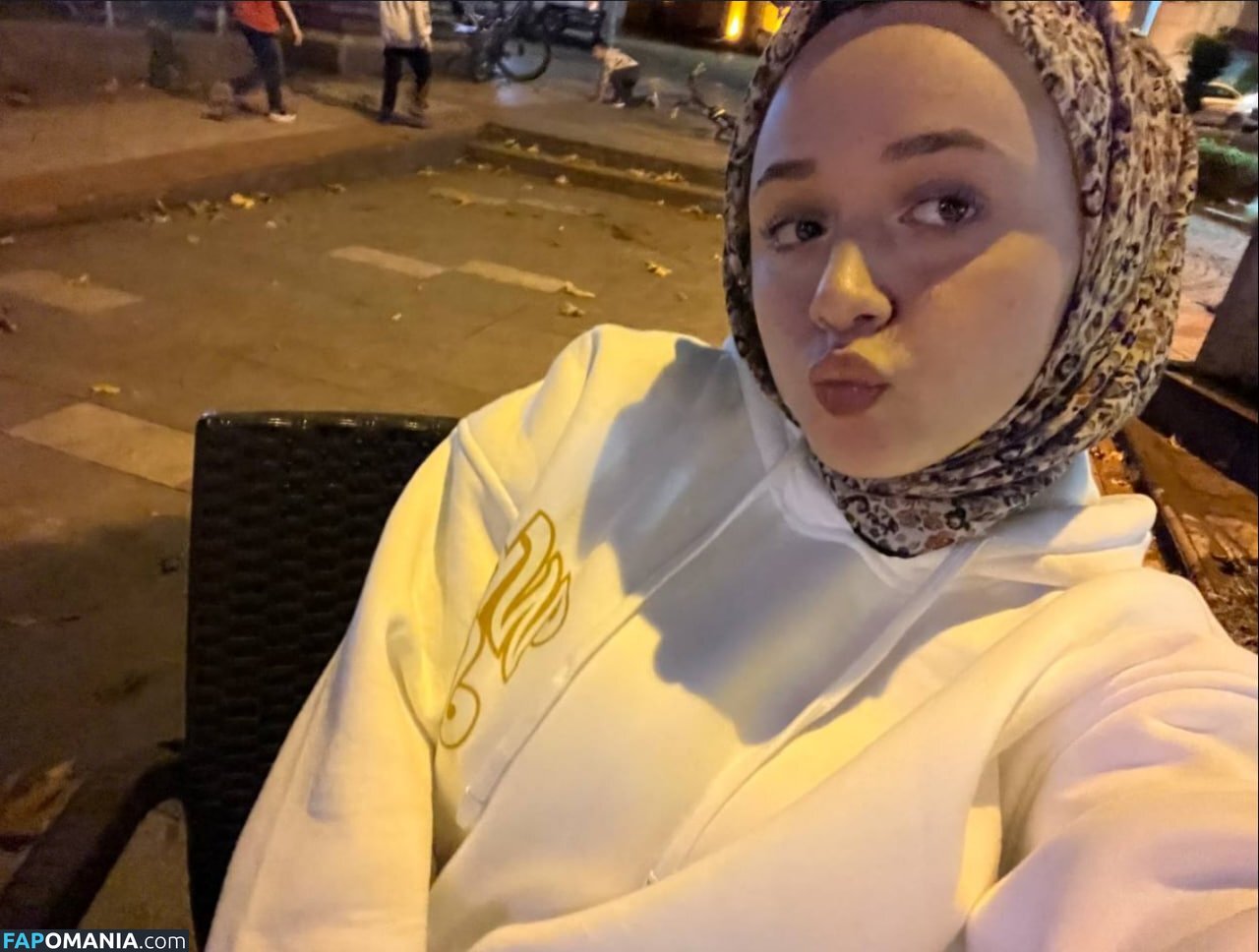 Hijab Off Girls / Hijab On Nago OnlyFans  Przeciekłe zdjęcie #22