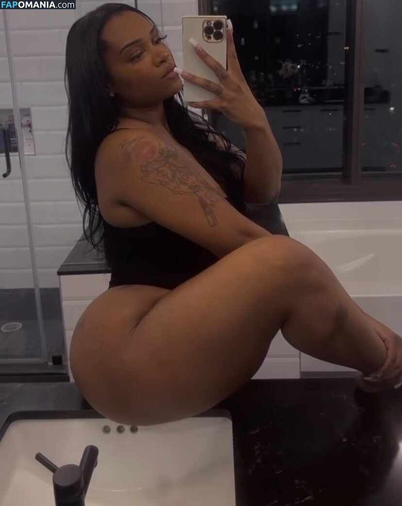 Bulma.xo / holabulma / https: Nago OnlyFans  Przeciekłe zdjęcie #15