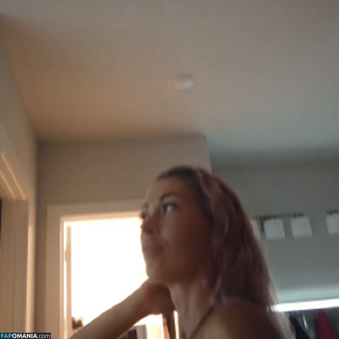 HOLLYHOTWIFE / Holly Hotwife Nago OnlyFans  Przeciekłe zdjęcie #124