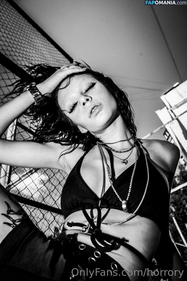 horrory Nago OnlyFans  Przeciekłe zdjęcie #17