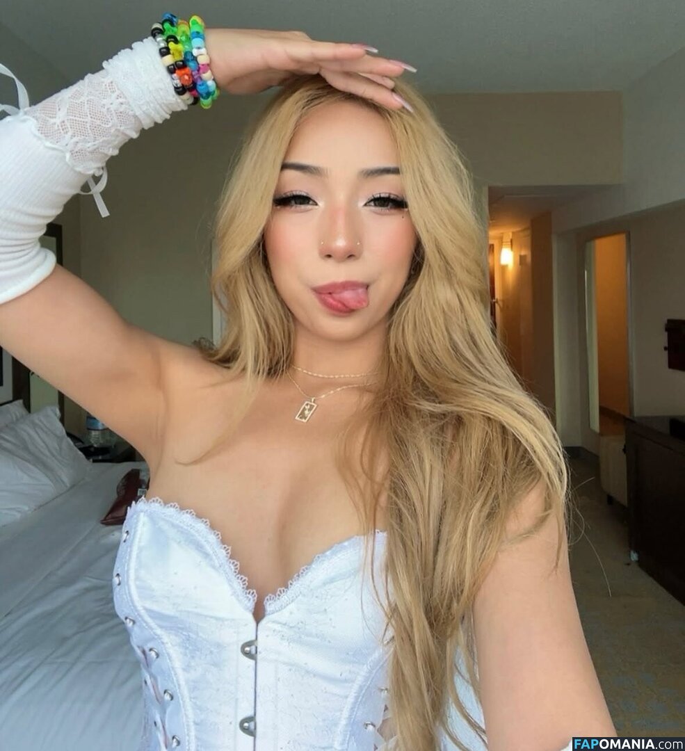 hot4yaya Nago OnlyFans  Przeciekłe zdjęcie #3