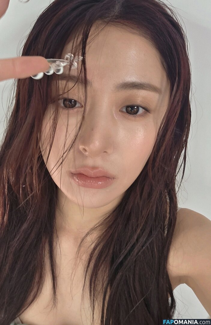 Huh Yunjin 허윤진 / LESSERAFIM / jenaissante Nago OnlyFans  Przeciekłe zdjęcie #7