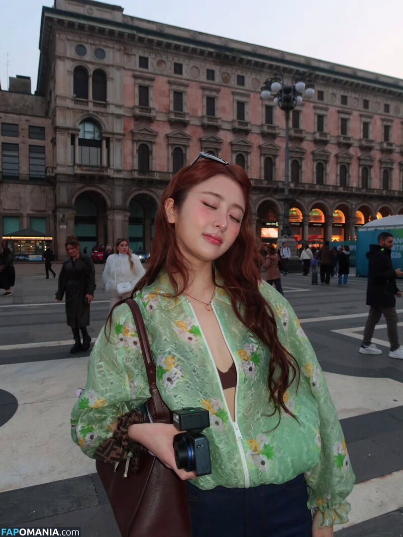 Huh Yunjin 허윤진 / LESSERAFIM / yunjin_lesserafims Nago OnlyFans  Przeciekłe zdjęcie #28