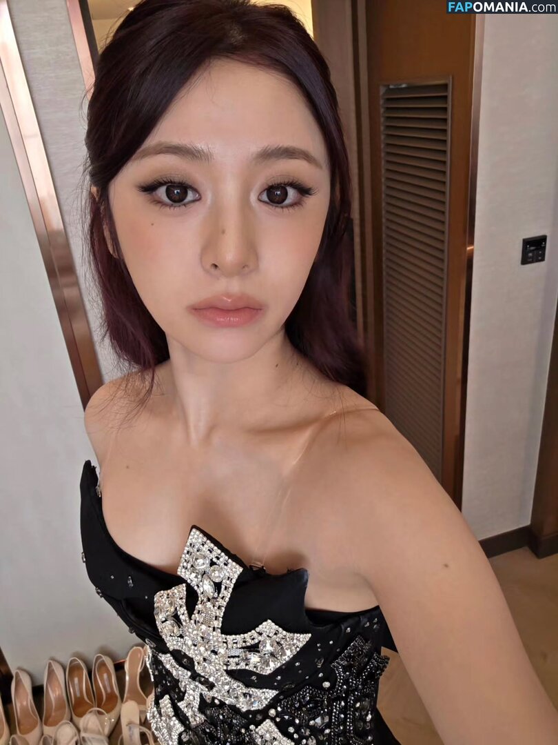 Huh Yunjin 허윤진 / LESSERAFIM / yunjin_lesserafims Nago OnlyFans  Przeciekłe zdjęcie #36