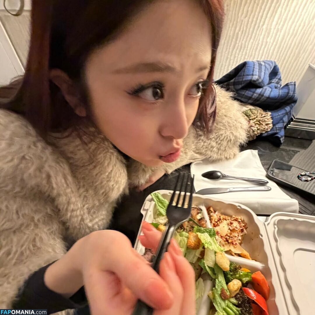 Huh Yunjin 허윤진 / LESSERAFIM / yunjin_lesserafims Nago OnlyFans  Przeciekłe zdjęcie #49