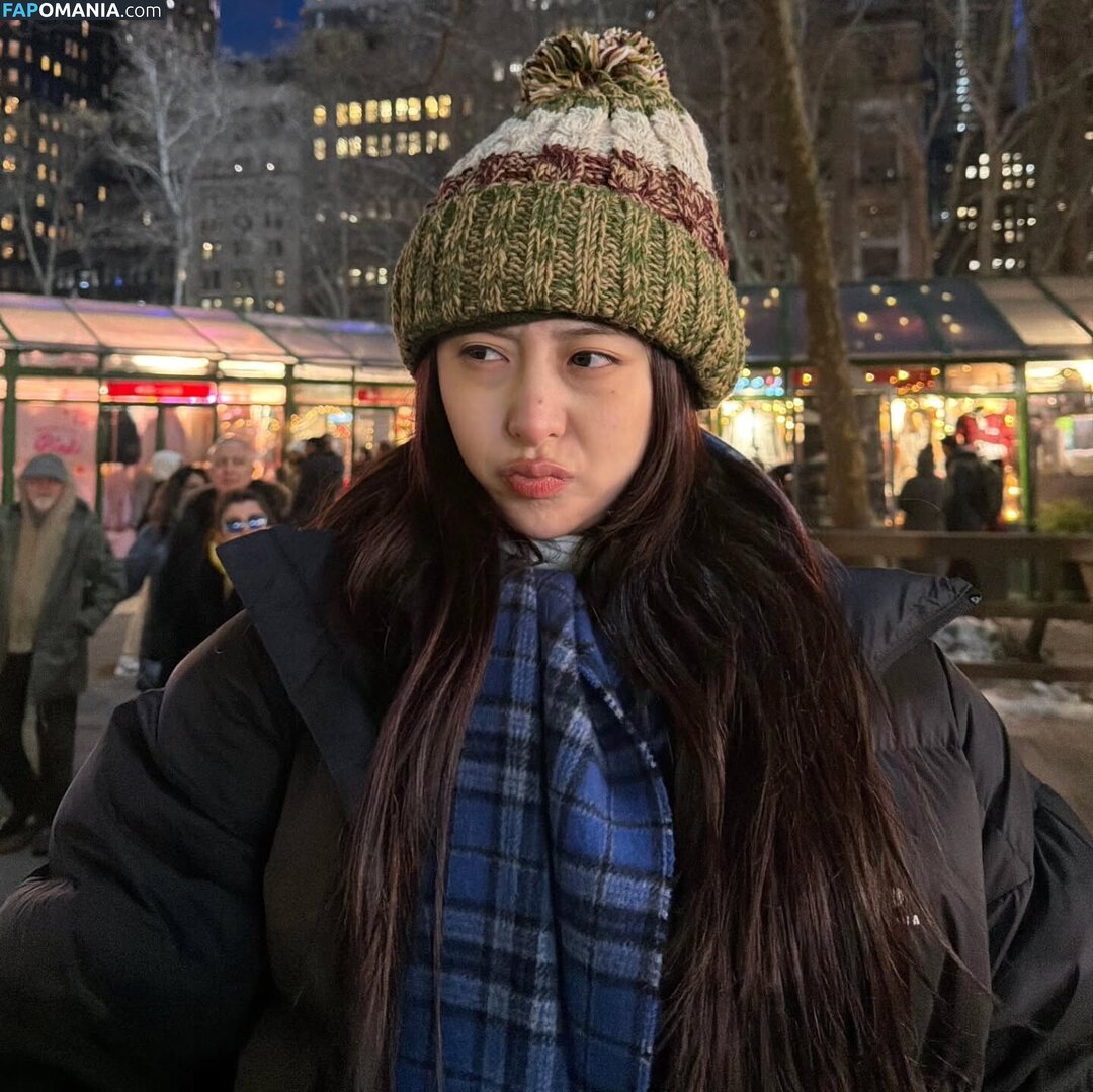 Huh Yunjin 허윤진 / LESSERAFIM / yunjin_lesserafims Nago OnlyFans  Przeciekłe zdjęcie #51