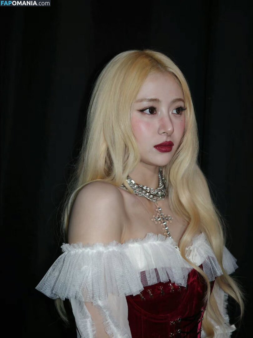 Huh Yunjin 허윤진 / LESSERAFIM / jenaissante Nago OnlyFans  Przeciekłe zdjęcie #54