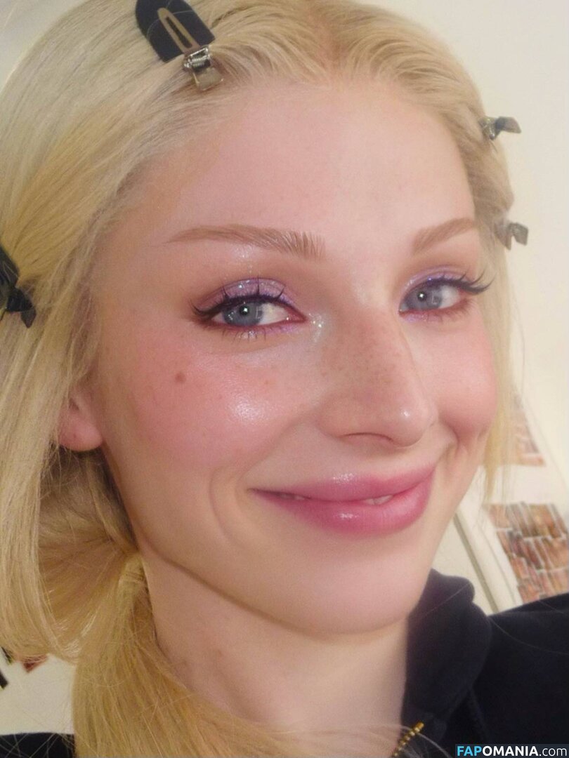Hunter Schafer / hunterschafer Nago OnlyFans  Przeciekłe zdjęcie #7