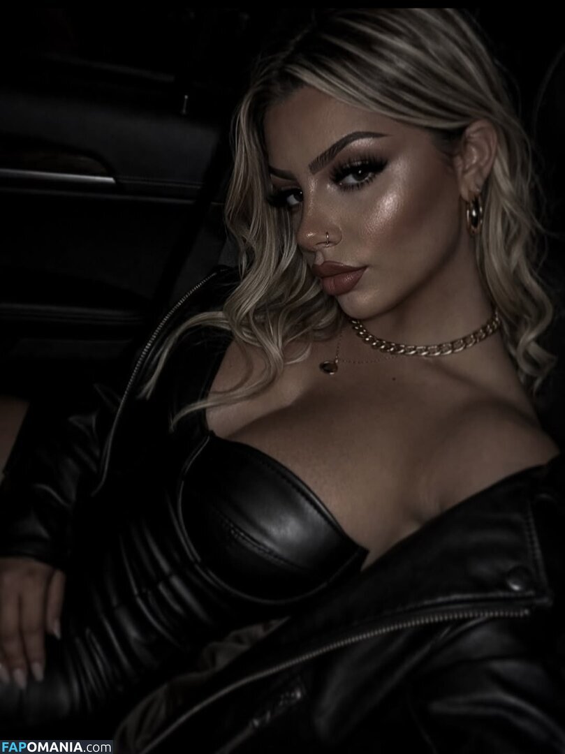 Iamsamvela / Samuela Cecchini Nago OnlyFans  Przeciekłe zdjęcie #5