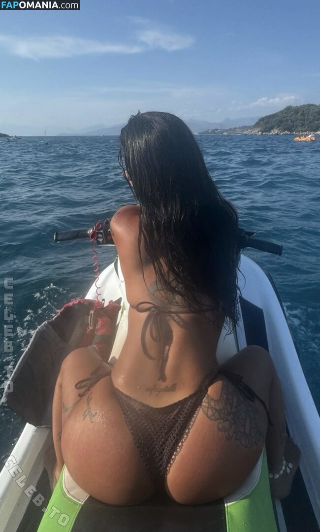 Iamsaraly Nago OnlyFans  Przeciekłe zdjęcie #4