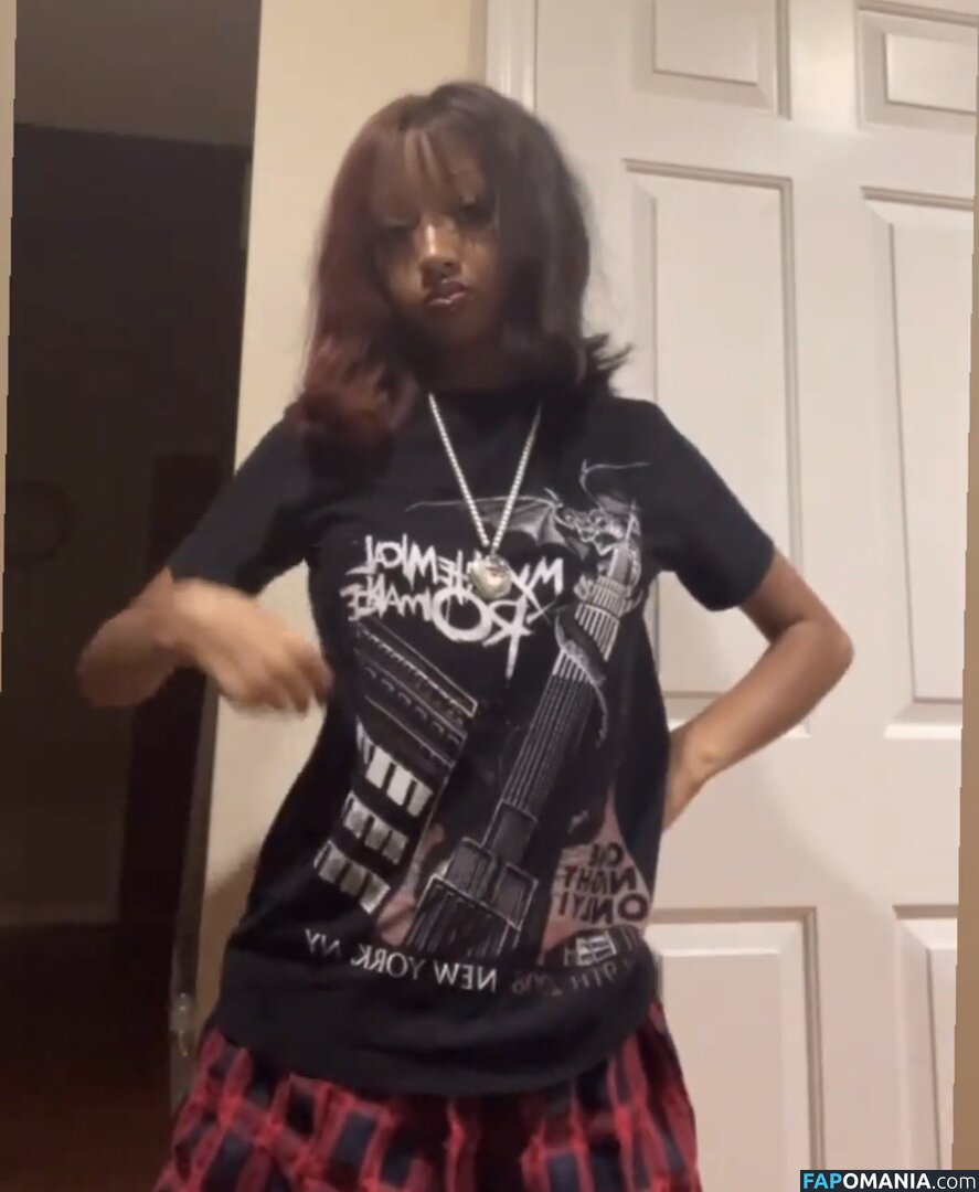 https: / ickysisterr / revoltingsister Nago OnlyFans  Przeciekłe zdjęcie #7