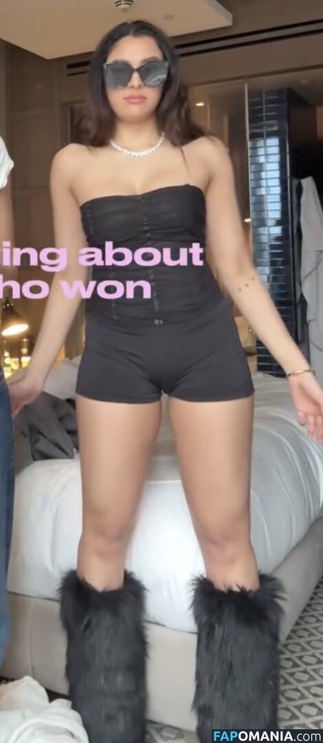 alycakes__ / iconicakes / sara deshmukh / saradeshmukhhh Nago OnlyFans  Przeciekłe zdjęcie #24