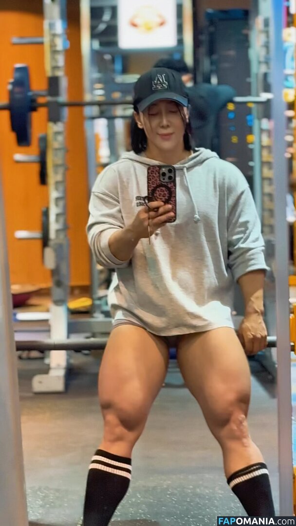 ifbbproyanhong Nago OnlyFans  Przeciekłe zdjęcie #2