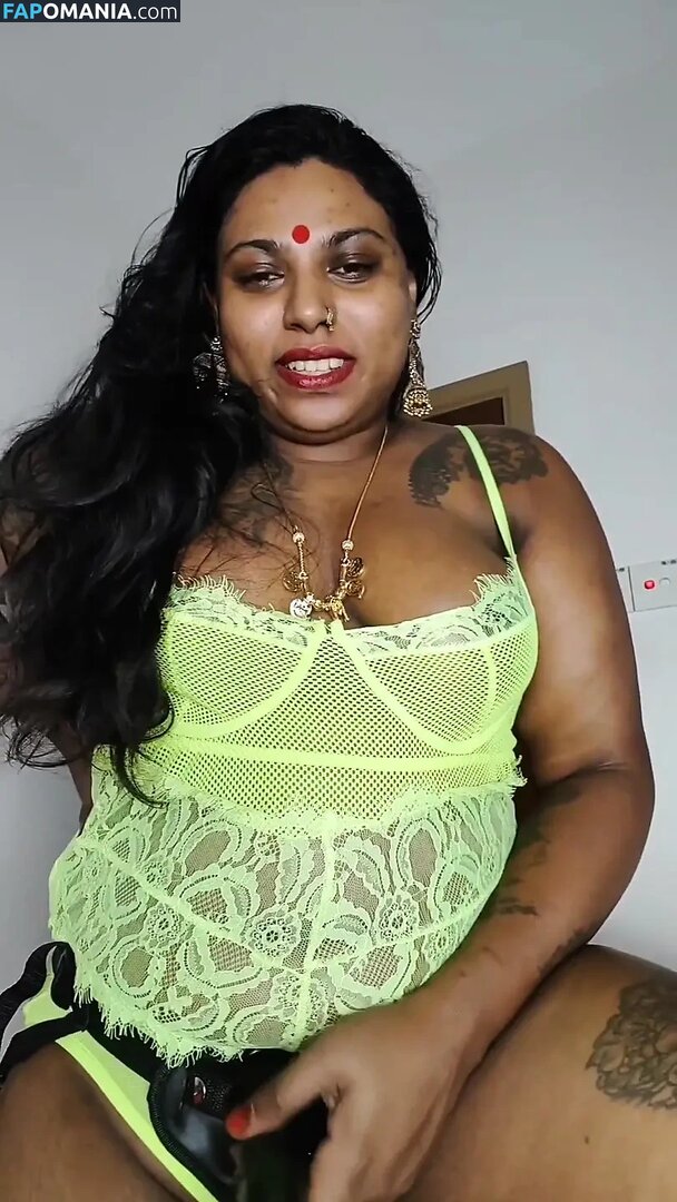 ilariafajralilura Nago OnlyFans  Przeciekłe zdjęcie #4