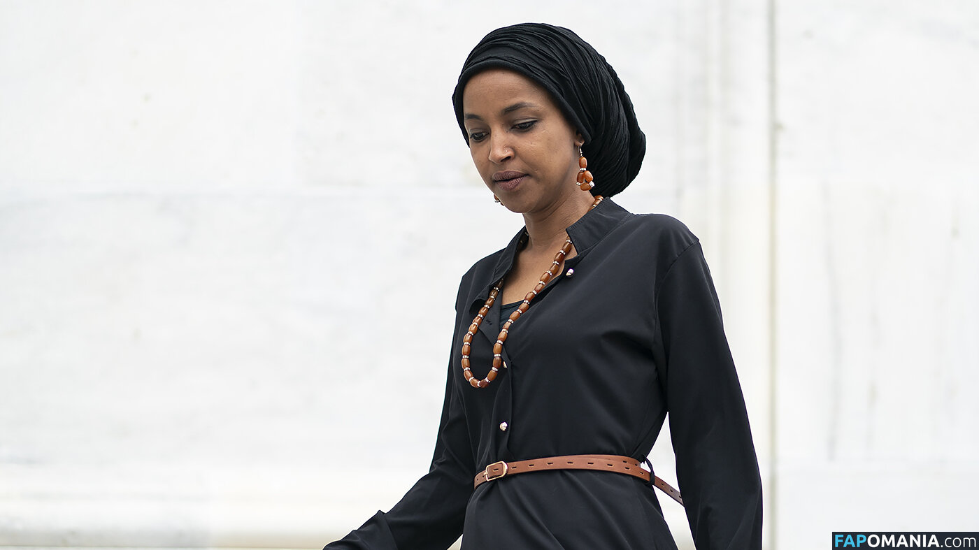 Ilhan Omar Nago OnlyFans  Przeciekłe zdjęcie #2