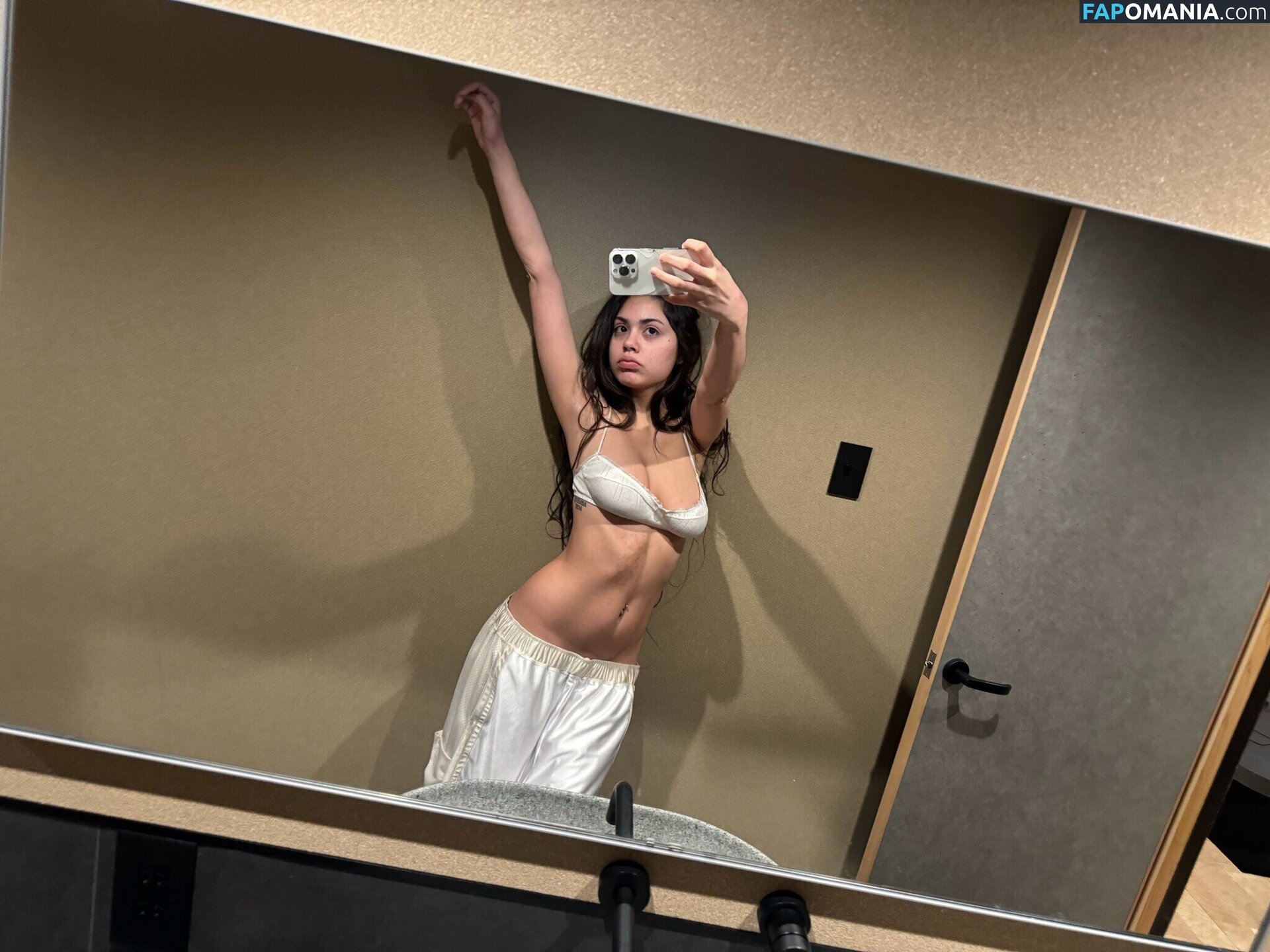 iluvmethemost / joselynalexandraaa Nago OnlyFans  Przeciekłe zdjęcie #12