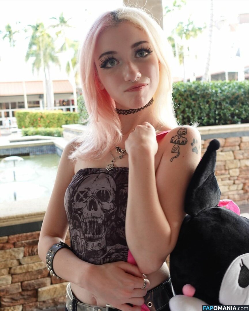 Iluvmeww / iluvmey Nago OnlyFans  Przeciekłe zdjęcie #6