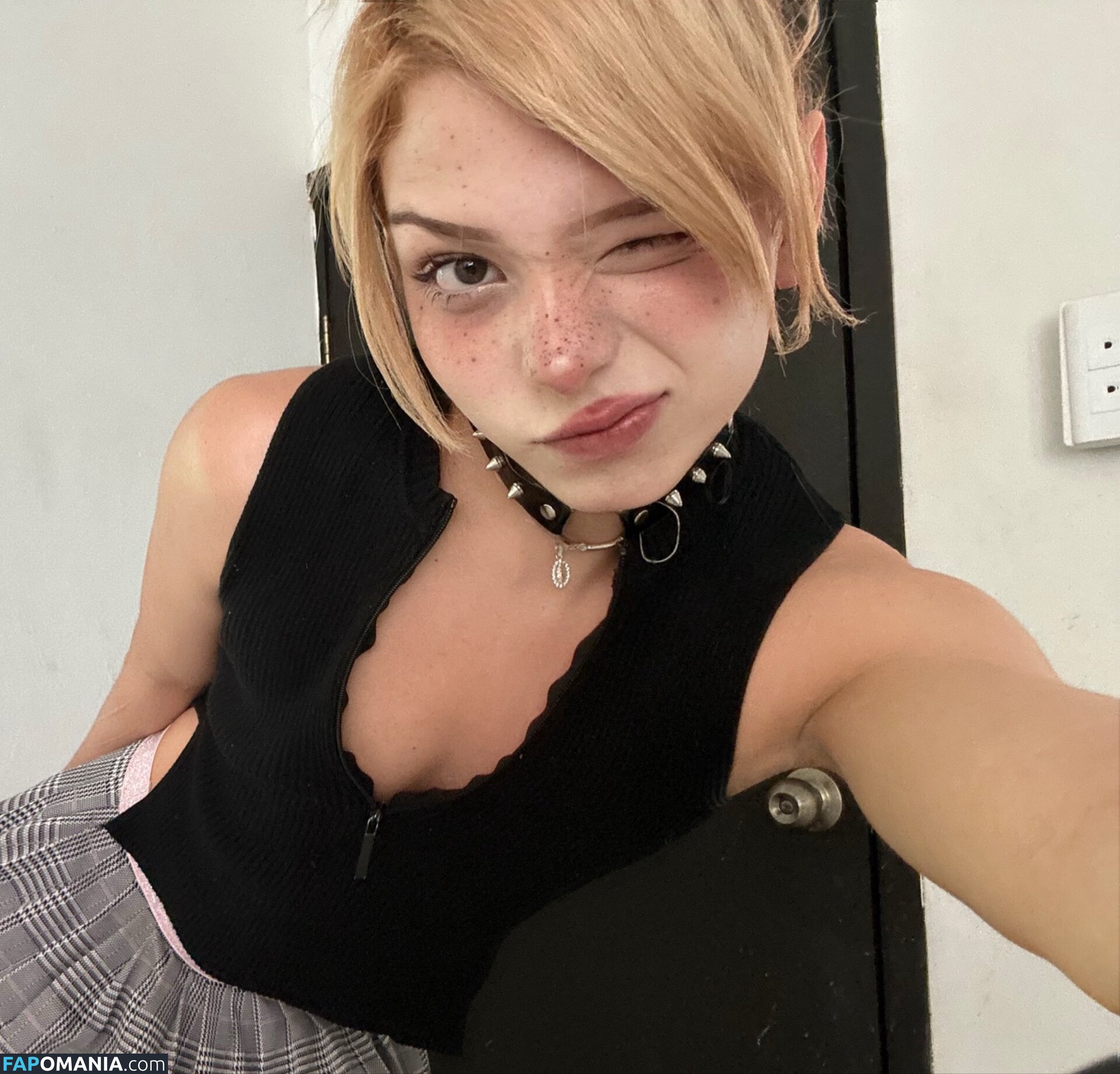 https: / imdinofer Nago OnlyFans  Przeciekłe zdjęcie #1