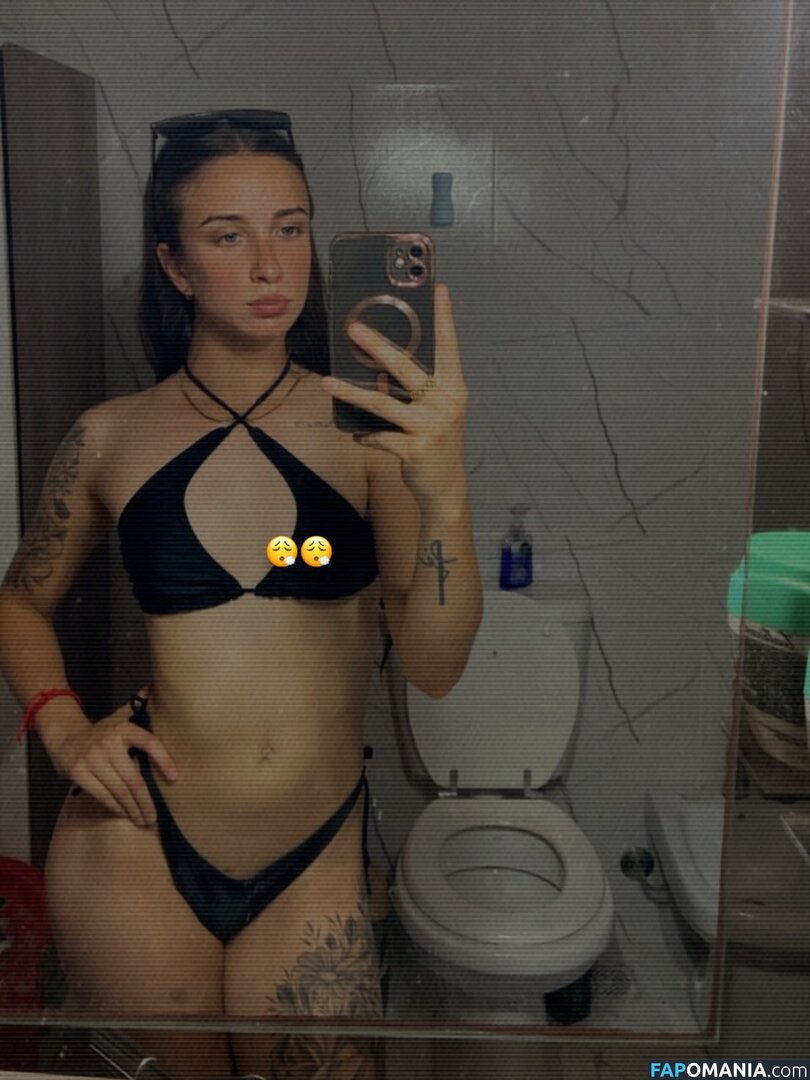 In And Out Uniform Nago OnlyFans  Przeciekłe zdjęcie #55
