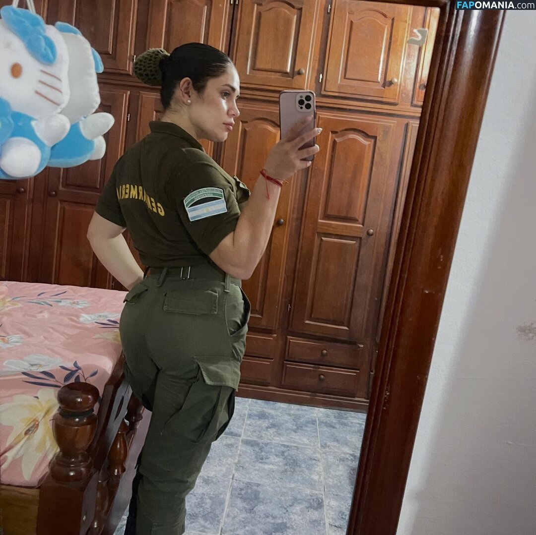 In And Out Uniform Nago OnlyFans  Przeciekłe zdjęcie #85
