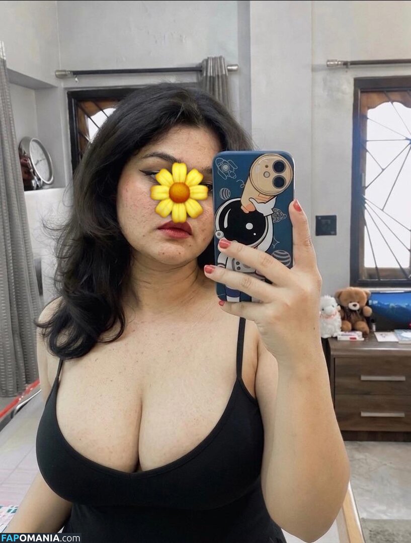 Indian Naughty Stuff / https: / justnaughtystuf / urvashi_apsaraa Nago OnlyFans  Przeciekłe zdjęcie #5