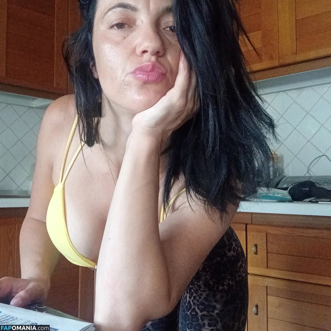 ella_ionela93 / ionela93 Nago OnlyFans  Przeciekłe zdjęcie #1
