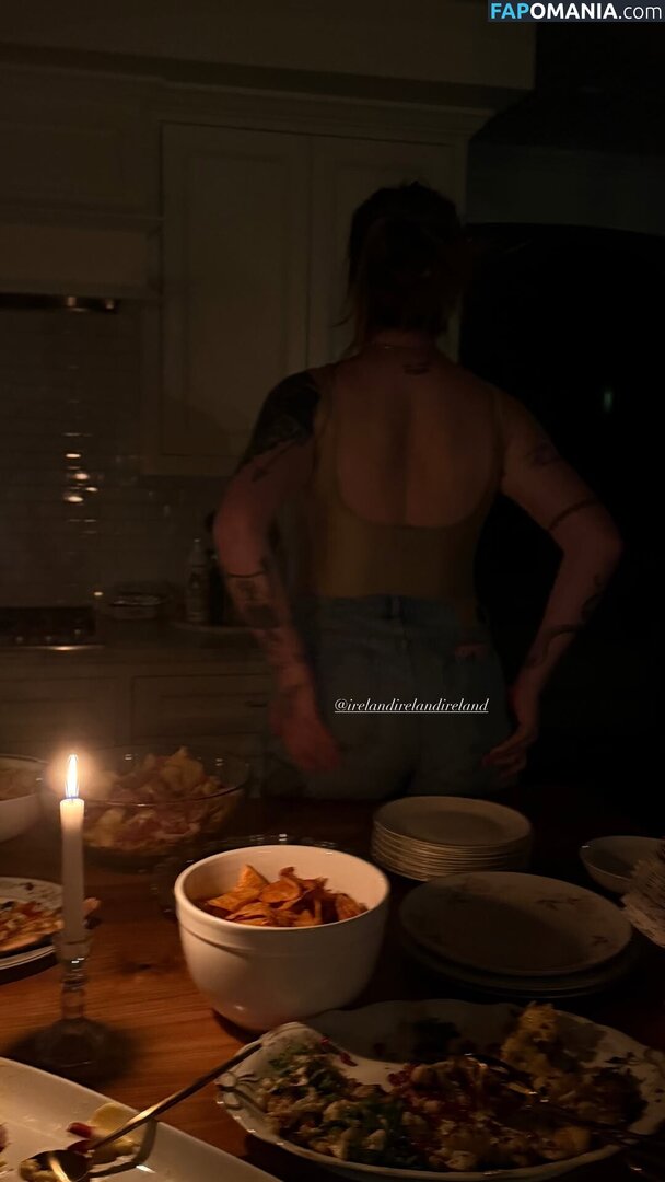 Ireland Baldwin / chloebaldwin... / irelandbasingerbaldwin / irelandirelandireland Nago OnlyFans  Przeciekłe zdjęcie #239