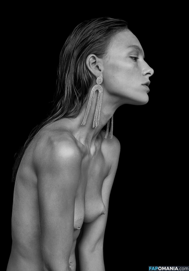 Irina Kovaleva / IrinaKovalev / https: / kovallevvva Nago OnlyFans  Przeciekłe zdjęcie #7