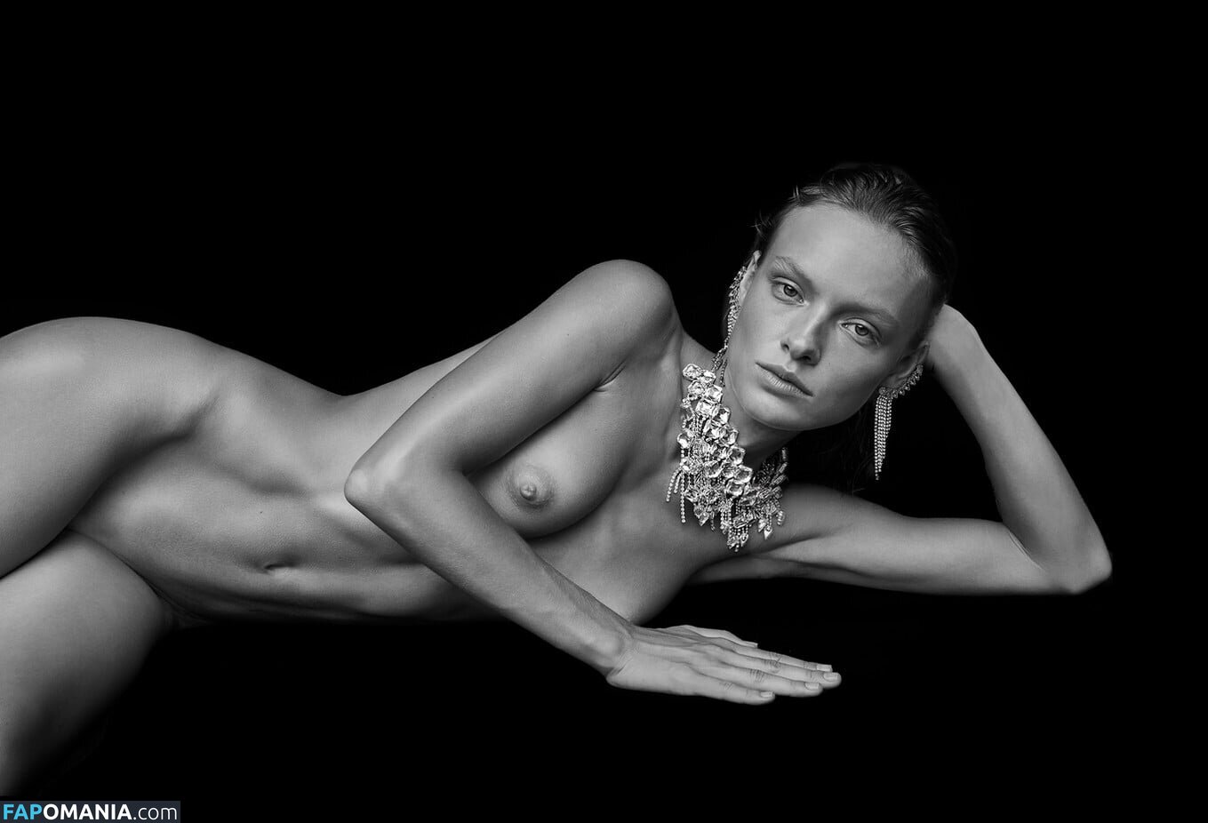 Irina Kovaleva / IrinaKovalev / https: / kovallevvva Nago OnlyFans  Przeciekłe zdjęcie #10