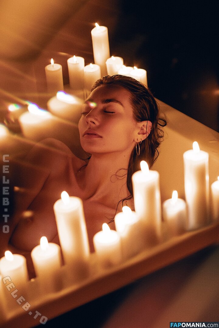 Irina Lozovaya / aireenel_ / aireenel_2 / https: / ireenel_ Nago OnlyFans  Przeciekłe zdjęcie #1