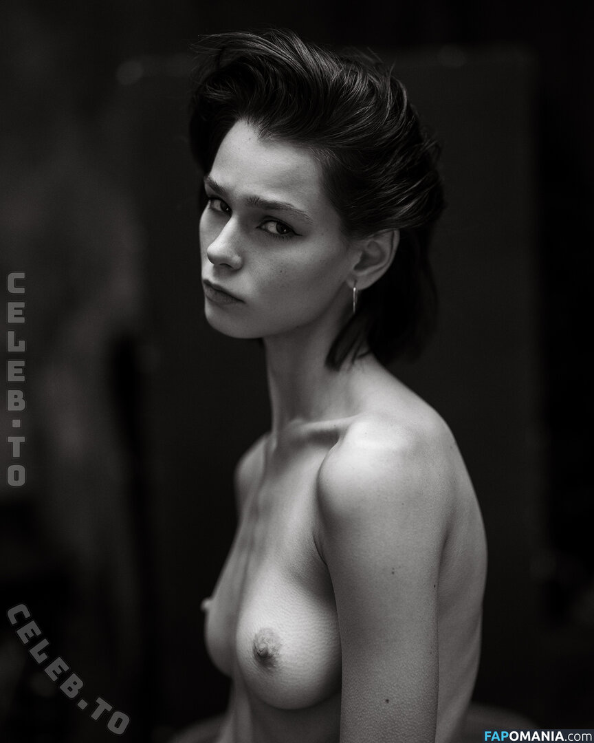AmberQ / Irina Telicheva / Tasha / https: / irina_tlch Nago OnlyFans  Przeciekłe zdjęcie #284